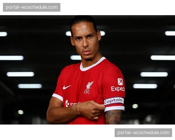 独家专访利物浦后卫范戴克：谈如何在一场比赛中平衡区域责任与盯人任务